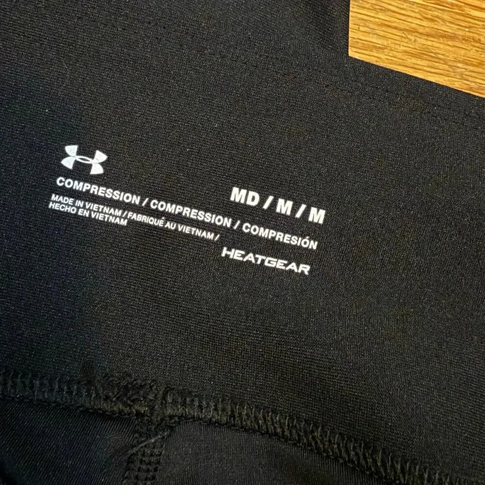 Under Armour Women’s Medium Black Compression Heatgear Crop Cropped Legging